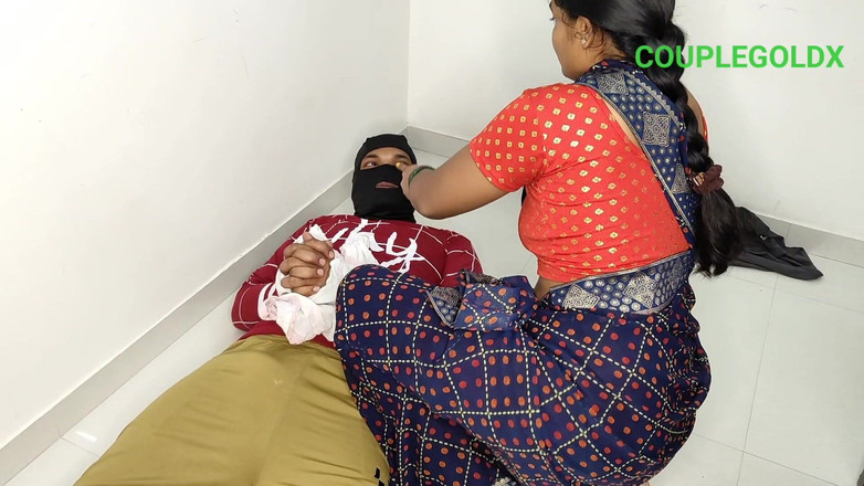 Sexy Komal: 早く来て、変態を捕まえました!