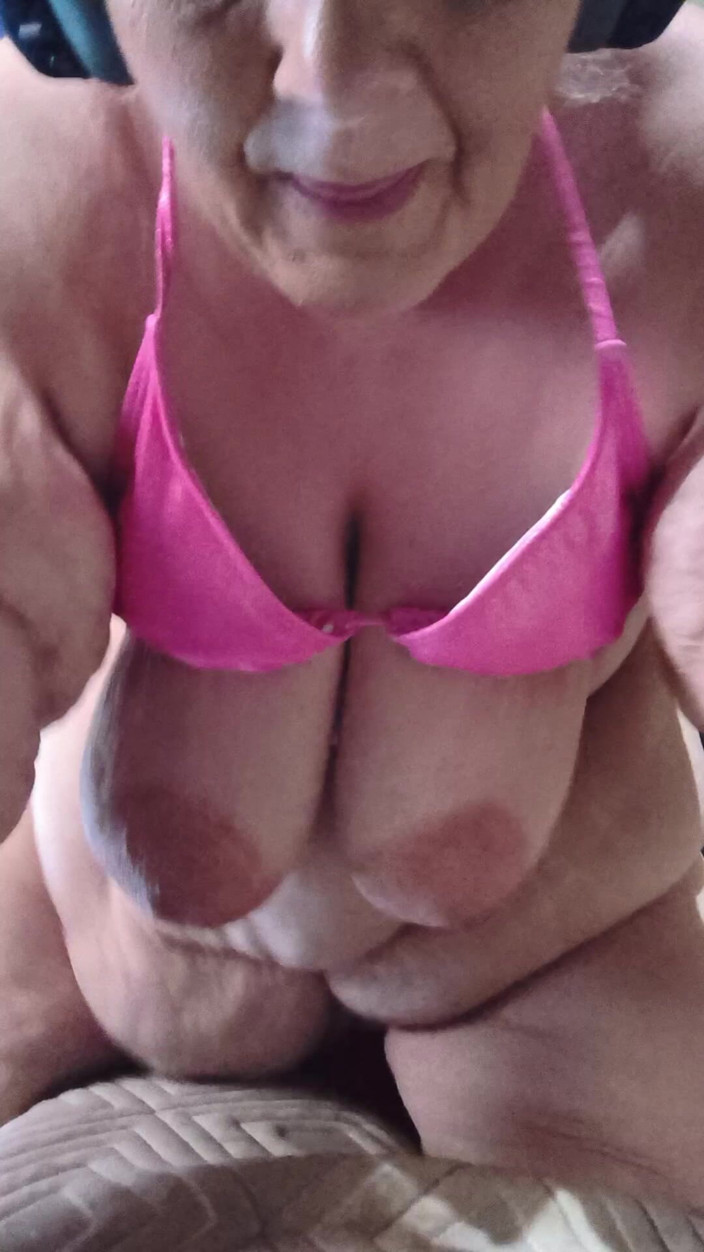 HerculesnVENUS: Puta traviesa montando tu polla tan caliente