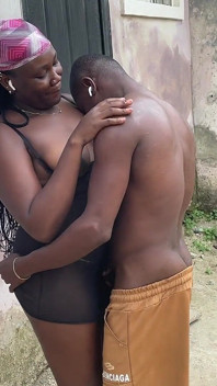 Jouer et baiser en même temps