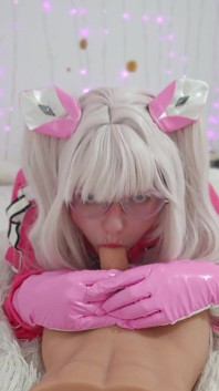 Cosplay Alice Sucks a Good / Alice Nikke