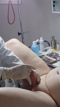 Hanna Engelss - Patient Gets His Urethra Stretched