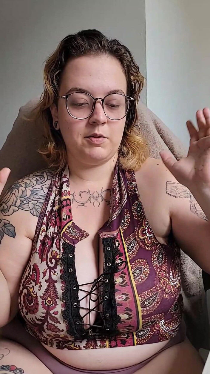 alucidfever: Làm quen với tôi đi!