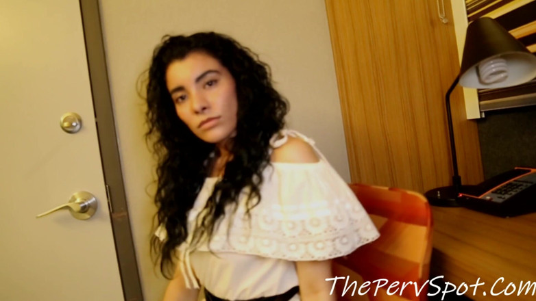 The Perv Empire: Maya Morena dá um ótimo boquete e recebe buceta apertada aberta...