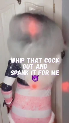 Shelly Roberts, travesti à gros nichons, fétiche, vidéo musicale avec éjaculation