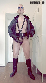 Leather Cop Berlin 5