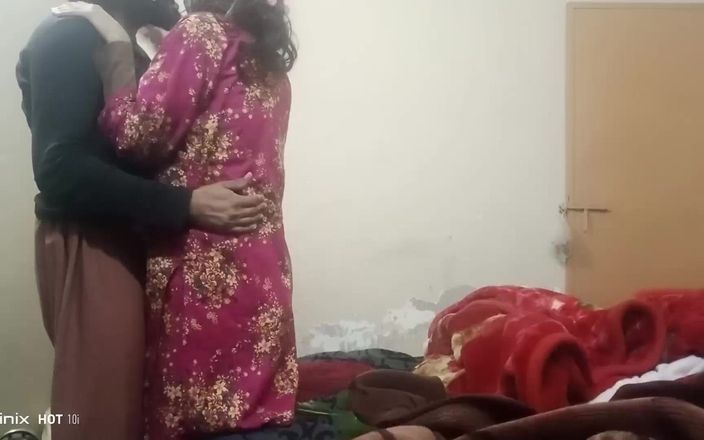 SHAKRATASNEEM: Dasi Pakistaanse stiefzus met stiefbroer neukt