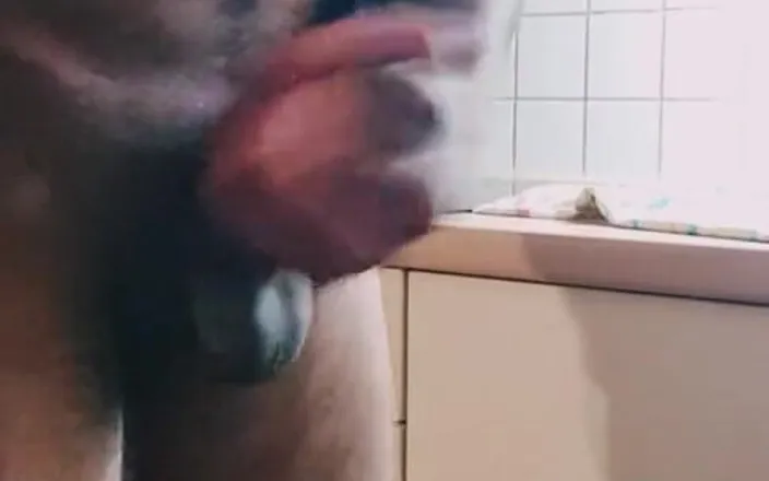 ARAB TOP: Huge Cumshot 2.0