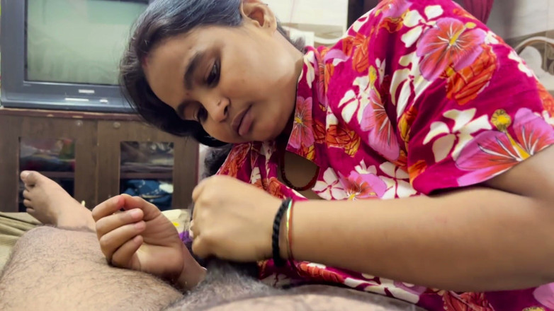 TactfulFiber902: Indisches desi bhabhi geheimnis mit dem freund ihres ehemanns Hindi...