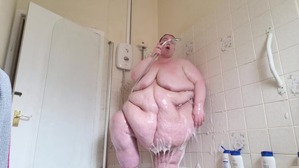 SSBBWLadyBrads: Sacudidas en la ducha y lavado pt 3
