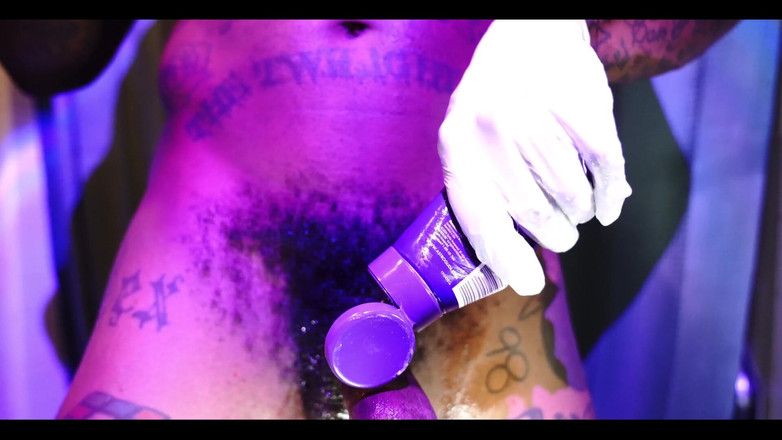 Hallelujah Johnson: Hallelujah johnson dipuja sama kontol besar pria kulit hitam ( seperti...