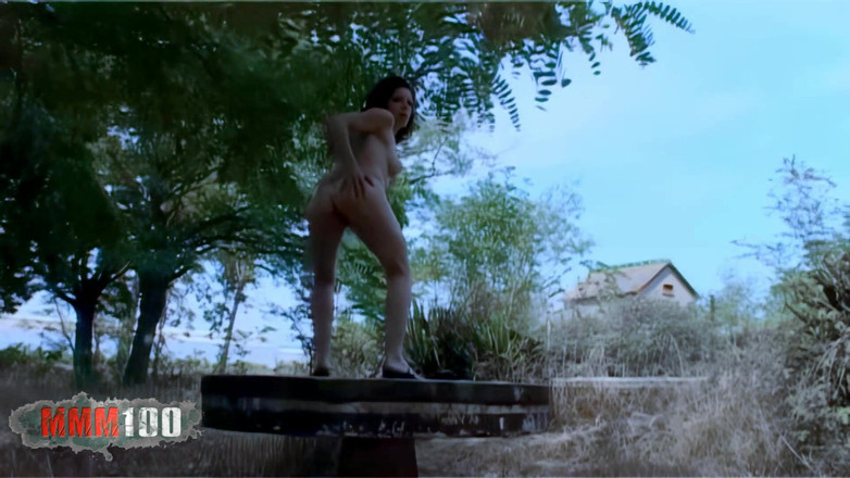 MMM100: Steffy amatoare franceză sexy se dezbracă într-un mod foarte sexy