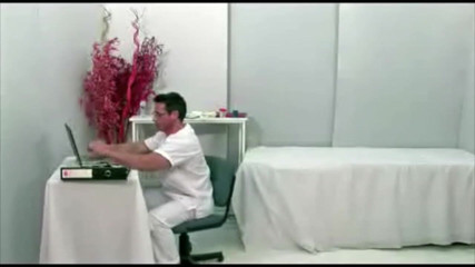Straight fucking boy in uniform: Folosită de doctorul său în uniformă