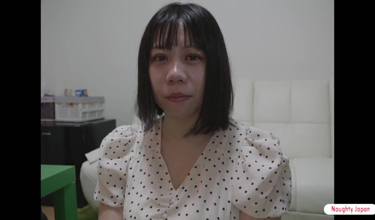 TOKYO HONEY TRAP: Japanese Restaurant Staff with a Sweet Smile Surprised Everyone with...