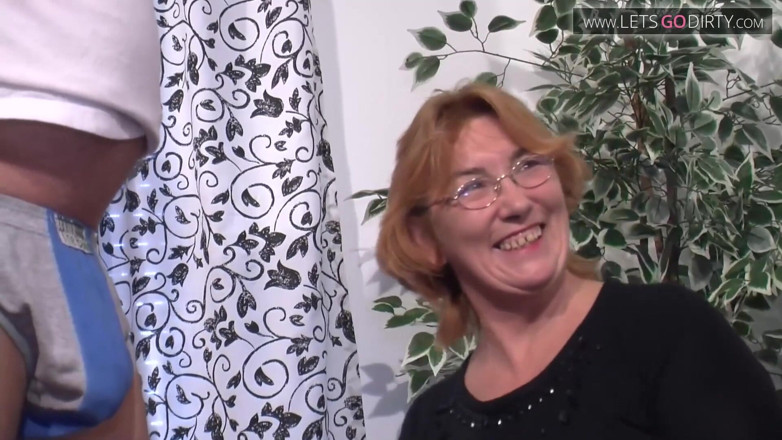 VintageXMovies: Un couple de 50 ans baise avec un inconnu