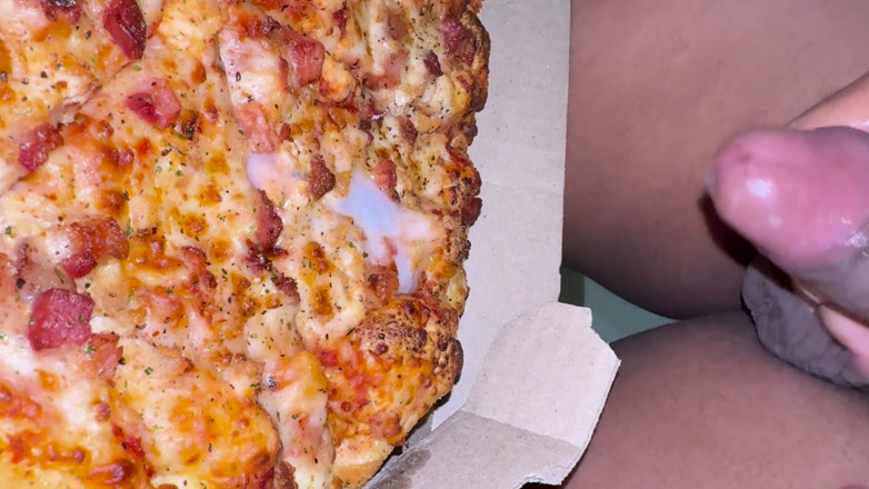 Brunettehotts: Waktunya makan pizza