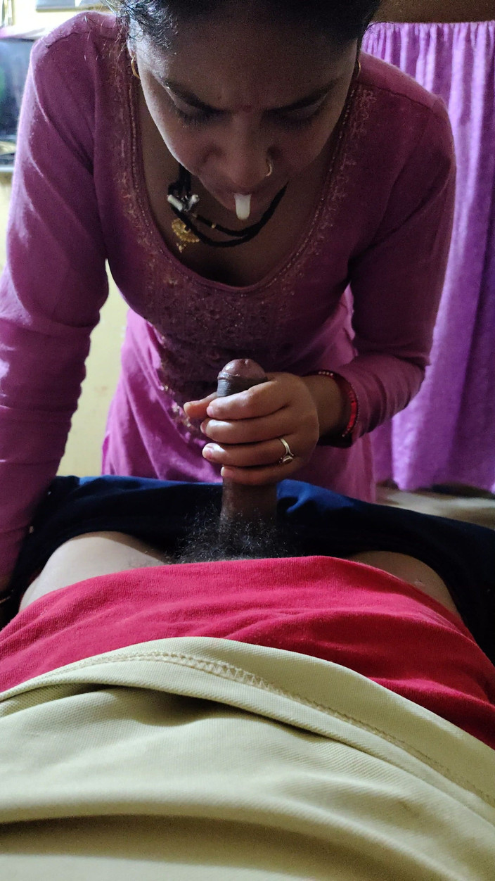 sashaa: Gadis desa india lagi asik nyepong kontol pacarnya