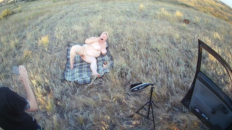 Zona901: 玩具で猫を自慰行為