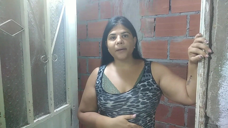 Adribella69: 夫が借りたパイントをセックスして、結局彼に私のお尻を渡しました。彼はミルクでいっぱいにしました