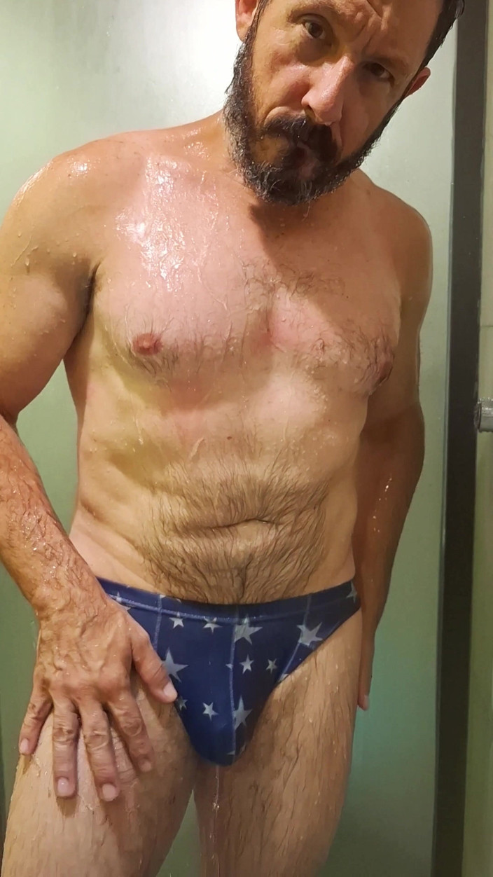 Punchbagplz: Douche De La Victoire - POV Avec Gouine Wrestlin