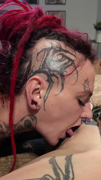 Lésbica Mojada Y Cachonda!