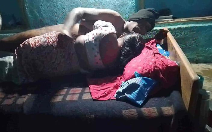 Desi palace: Seks hardcore yang luar biasa dengan istri seksi