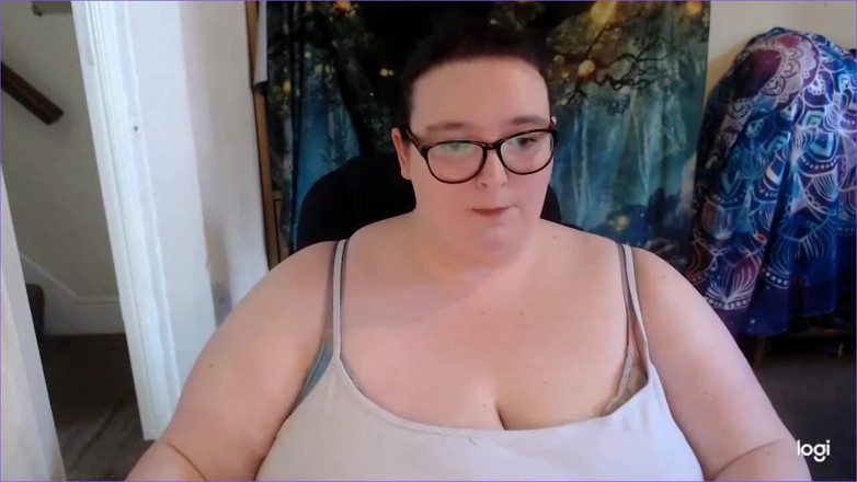 SSBBWLadyBrads: More donuts please boss
