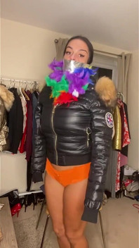 털과 파카스의 라틴계 여자 (2부)