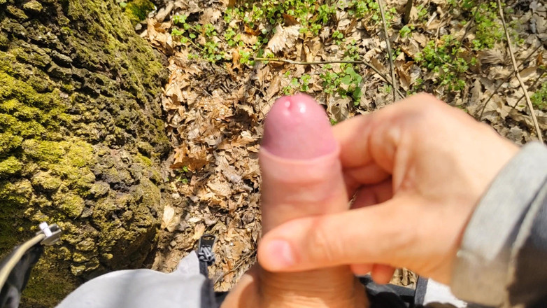 Bayer911: आउटडोर पेशाब, वांक और वीर्य