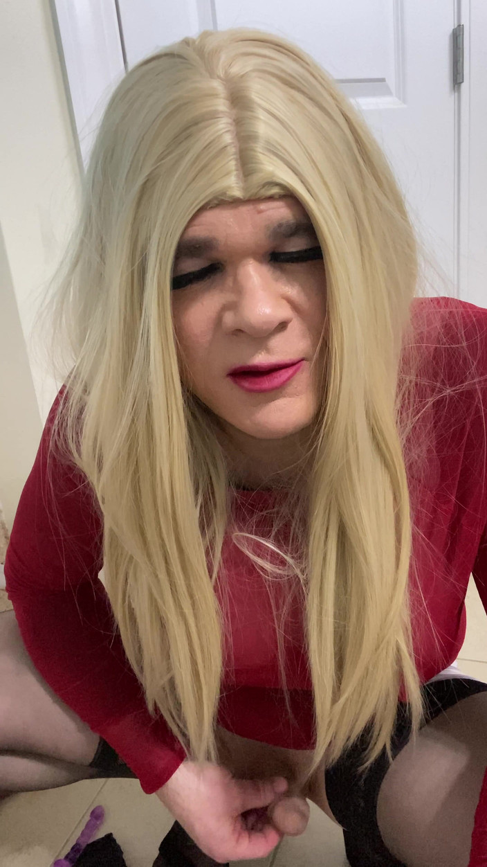 MadisonCD2025: Transsexual amadora se levanta e mostra falando sujo e mostrando...