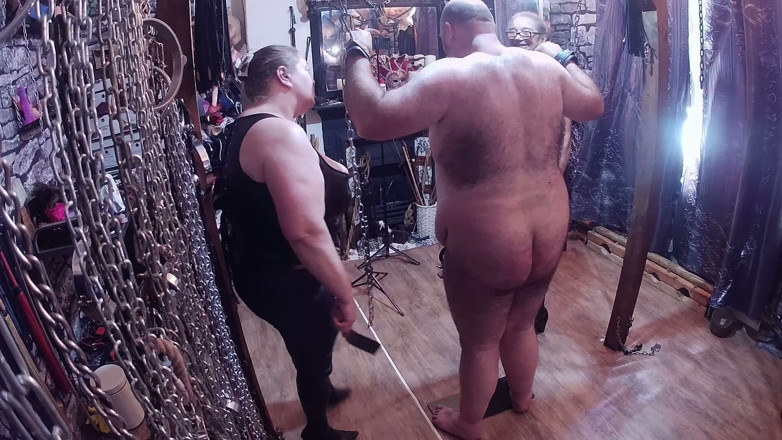 Aaexperiencesltd: Část 1: - Domina Satana trestá Booboo v CBT Svorka s Blackberrymilf