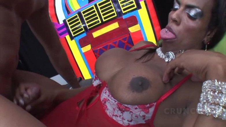 Straight boy fucking ladyboy: Ragazza asiatica scopata da curiosa etero 14