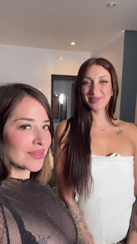 2 Amigas Calientes En El Jacuzzi