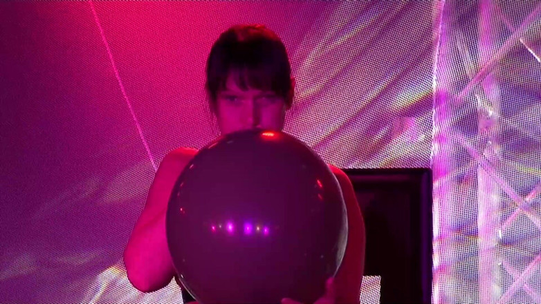 Looners Passion: Blow to Pop pe scenă