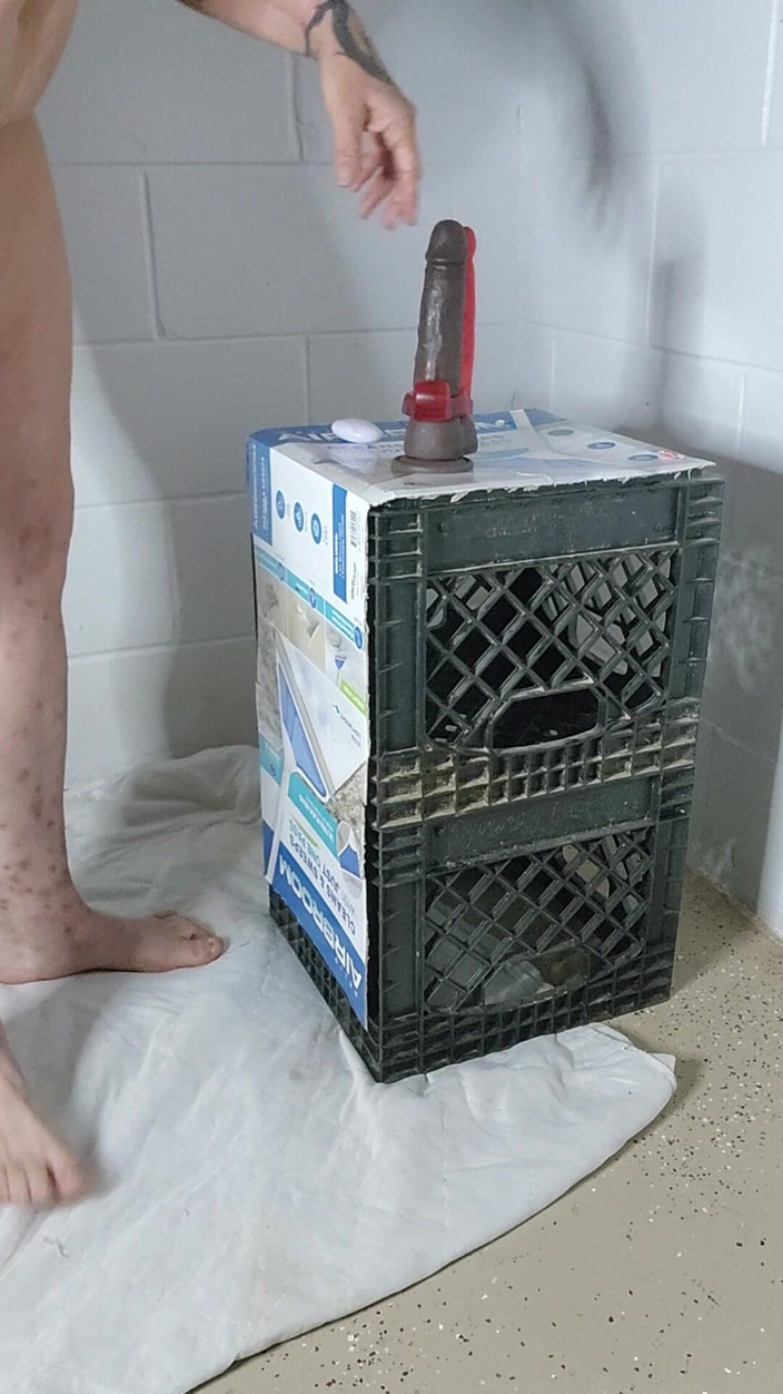 Squirting Skittlez: Si Dia Moves Like Sin