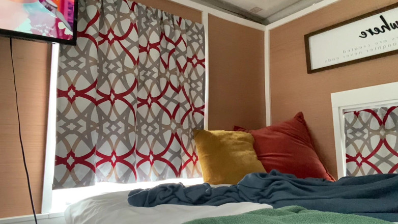 Nali Marie: POV-magische amulet arbeitet tatsächlich beim strippen,-sex-simulation