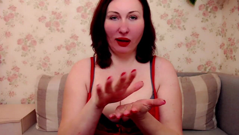 HotMissTessy: I make massage and spoil a girl