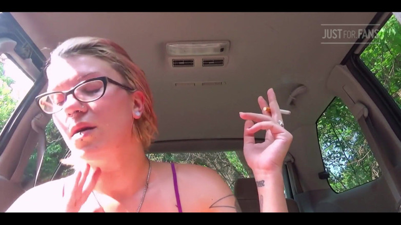 FondaDix: Sweaty Smoking