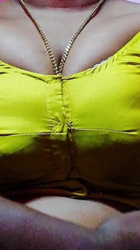Pareja india Mohini con novio