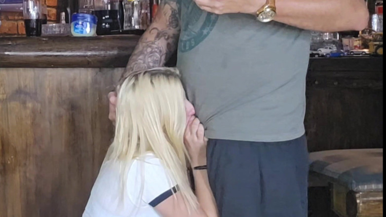 Bigjoefuckalott: Dreier mit meiner ehefrau und meinem freund