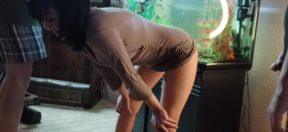 Sparowdox: Awek Kolej Panas Mengongkek Dildo Melekit Dengan Kawan-kawan