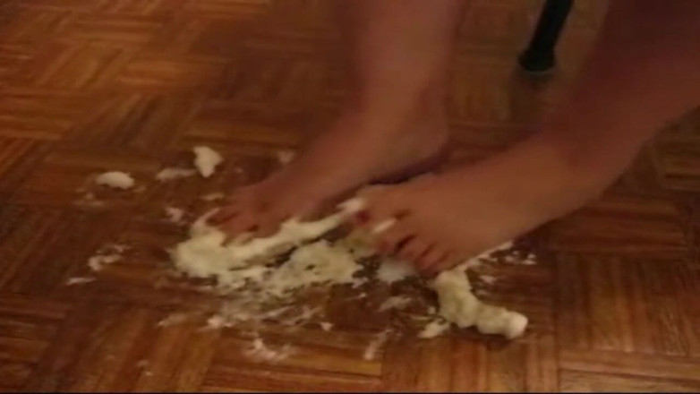 Sexy Amateurz: Marshmallows putih yang memecahkan