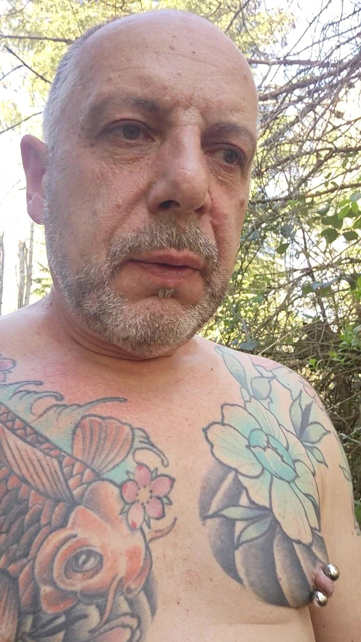 sls-frank: Sls-frank Squirt From My Subincision at the Parking Lot Am...