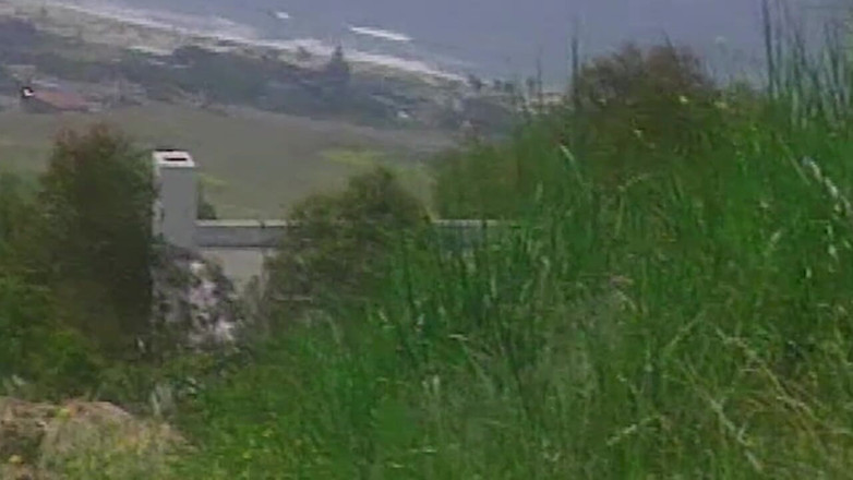 ORGASMX: Пестощі пальцями пизди на відкритому повітрі розтягнута до тремтячого оргазму