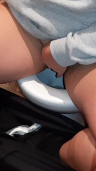 I Heard My Stepmom Moaning While Masturbating in the Toilet and Started Watching Her