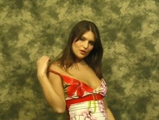 Flash Model Amateurs: Delightful brunette adores teasing everyone with her beauty