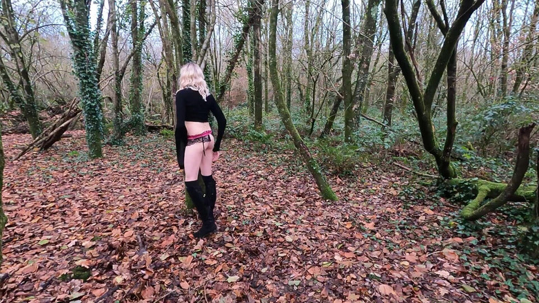 The Midnight Minx: 忙しくて冷たい ハッピーエンド