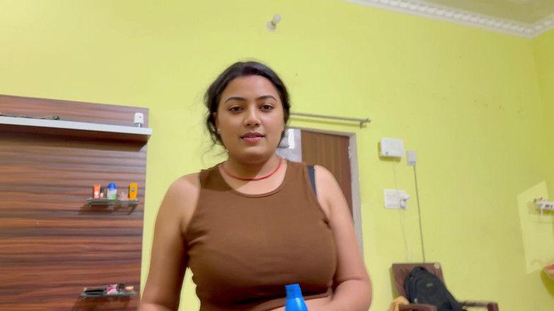 Hotty_ragini: India hermosa esposa en calma enojada con masaje