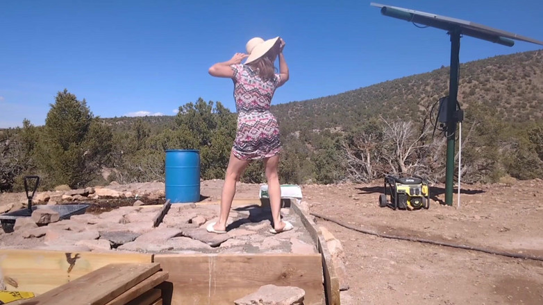 Little Linda: Cum Work with the Hottest Little MILF Ever