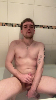 Je Baise Mon Gros Cul Avec Une Brosse À Dents - Défi Anal De 3/30 Jours
