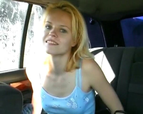 Deutsche Damen: Blonde Teen From Germany Stuffing a Candle in Her Tight...